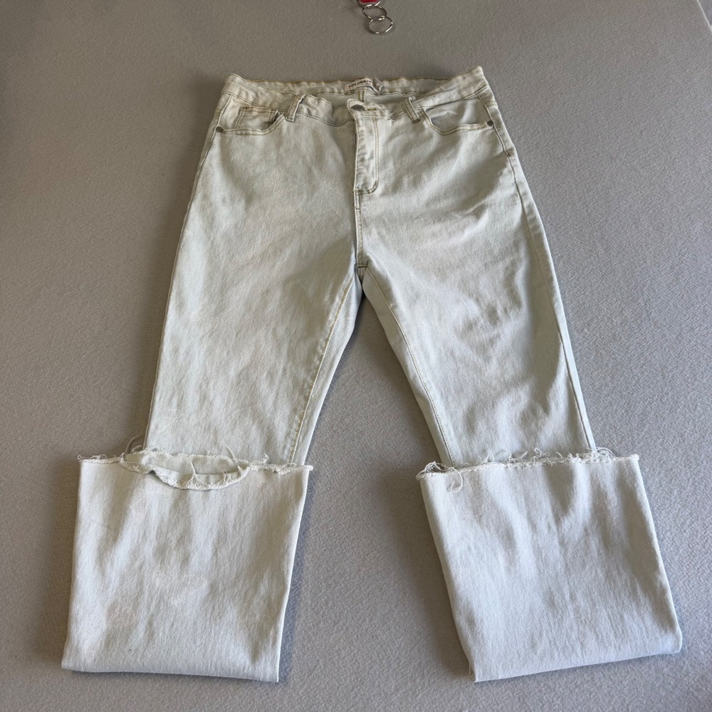 Celebrity Ace Light Wash Wide Leg Jeans Raw Edge Seam Detail Size 16